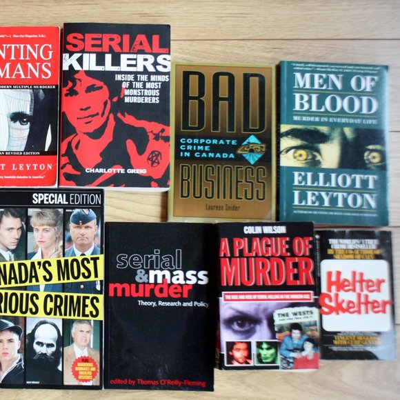 Lot of 8 pre-owned books - serial killer theme - Picture 2 of 9